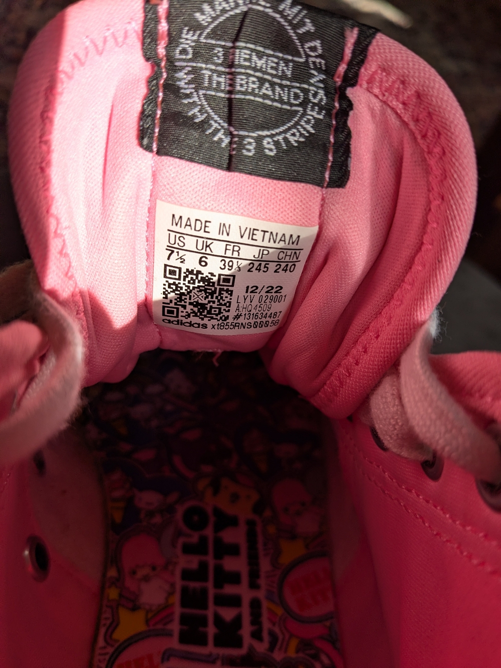 adidas Originals Hot Pink Hello Kitty Nizza High-Top Sneakers - Picture 7 of 8